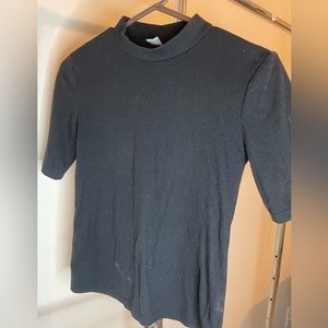 Black mock turtle neck short sleeve tshirt